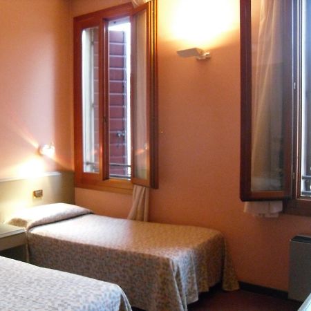 Hotel Castello Эсте Экстерьер фото
